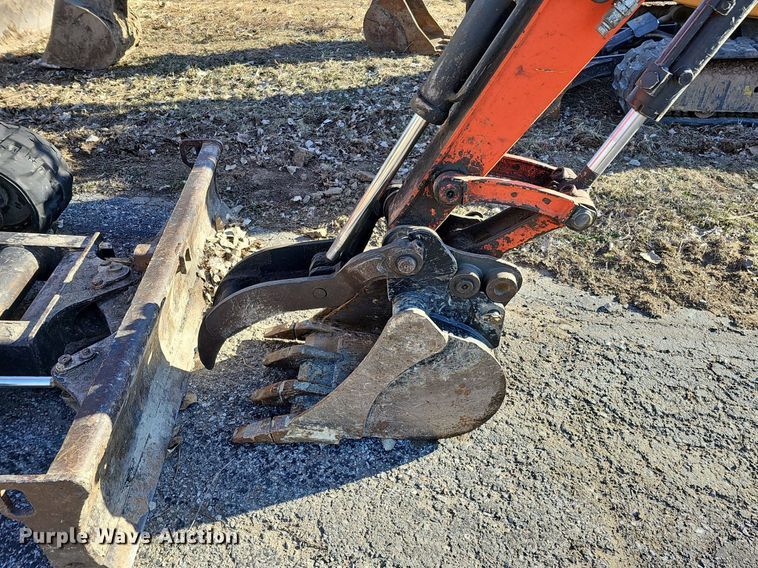 image for item DK0653 2015 Kubota KXO40-4 mini excavator