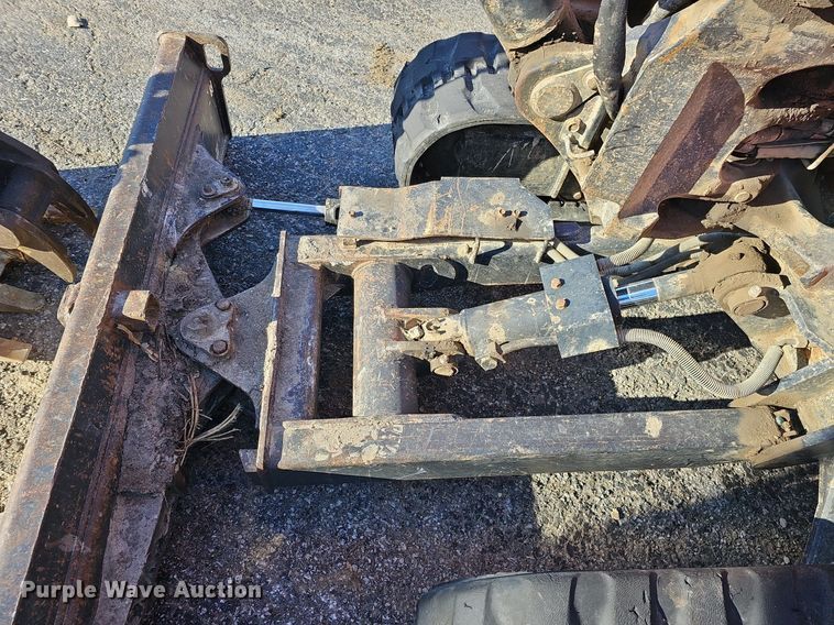 2015 Kubota KXO404 mini excavator in Papillion, NE Item DK0653 for