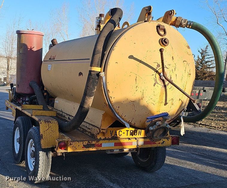 image for item DK0654 1999 Vac-Tron PMD-800GT vacuum excavator