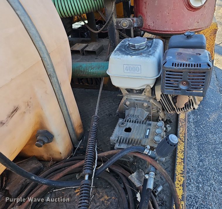 image for item DK0654 1999 Vac-Tron PMD-800GT vacuum excavator