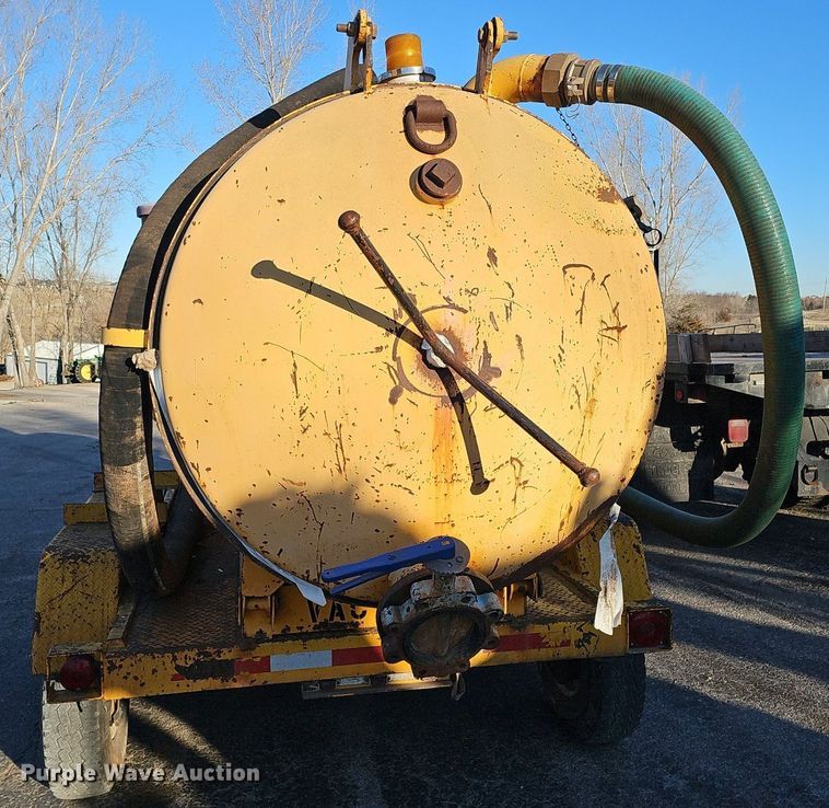 image for item DK0654 1999 Vac-Tron PMD-800GT vacuum excavator