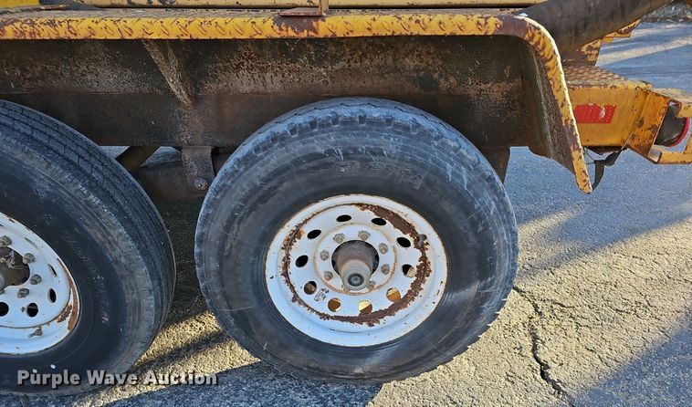 image for item DK0654 1999 Vac-Tron PMD-800GT vacuum excavator