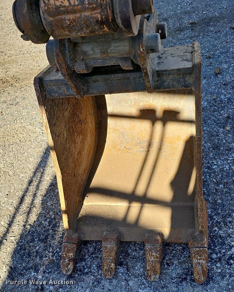 image for item DK0656 2016 Case CX36B STX mini excavator