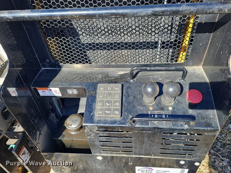 image for item DK0664 2020 Vermeer Navigator S3 D20X22III directional boring unit