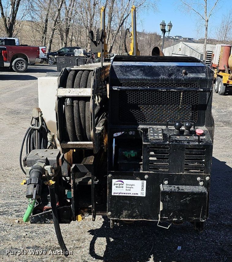 image for item DK0665 2017 Vermeer Navigator S3 D20X22III directional boring unit