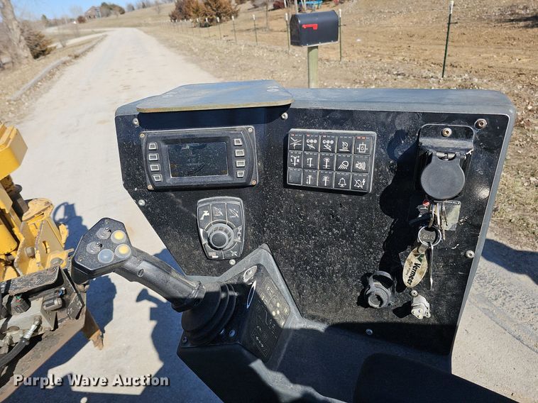 image for item DK0665 2017 Vermeer Navigator S3 D20X22III directional boring unit