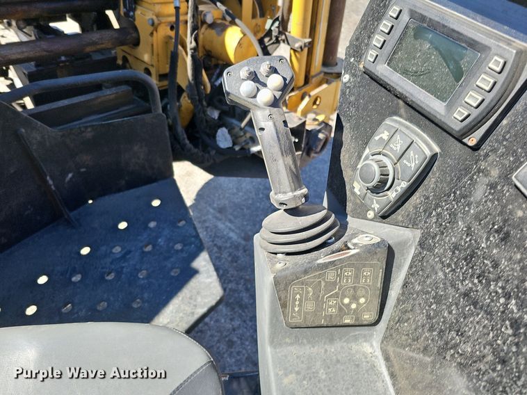 image for item DK0665 2017 Vermeer Navigator S3 D20X22III directional boring unit