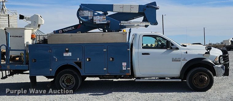 image for item DK0709 2015 Dodge Ram 5500HD bucket truck