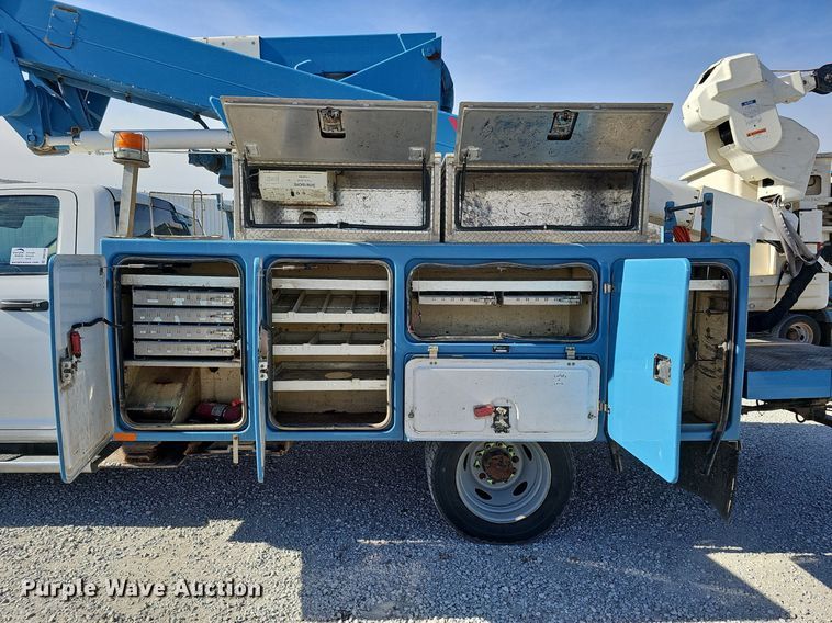 image for item DK0709 2015 Dodge Ram 5500HD bucket truck