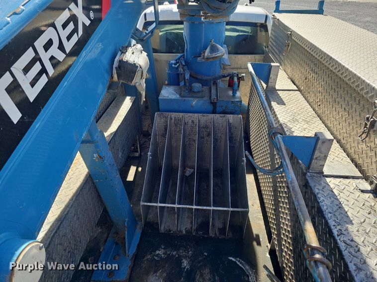 image for item DK0709 2015 Dodge Ram 5500HD bucket truck