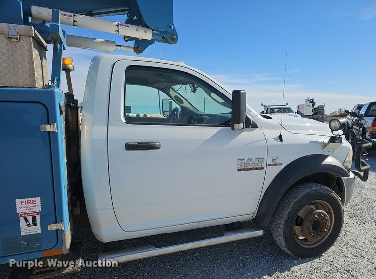 image for item DK0709 2015 Dodge Ram 5500HD bucket truck