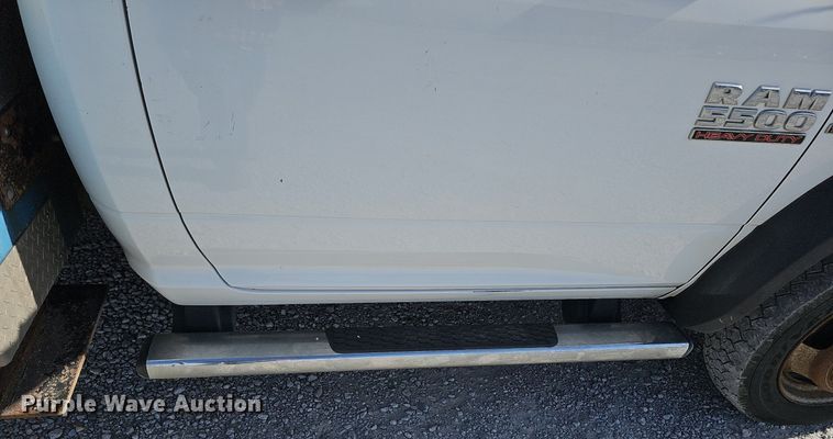 image for item DK0709 2015 Dodge Ram 5500HD bucket truck