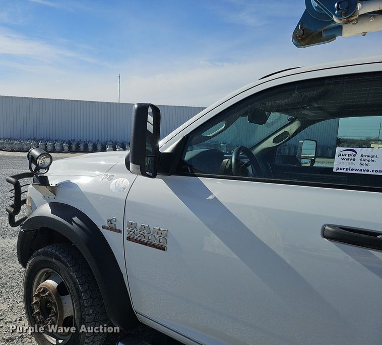 image for item DK0709 2015 Dodge Ram 5500HD bucket truck