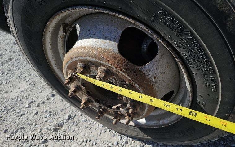 image for item DK0709 2015 Dodge Ram 5500HD bucket truck