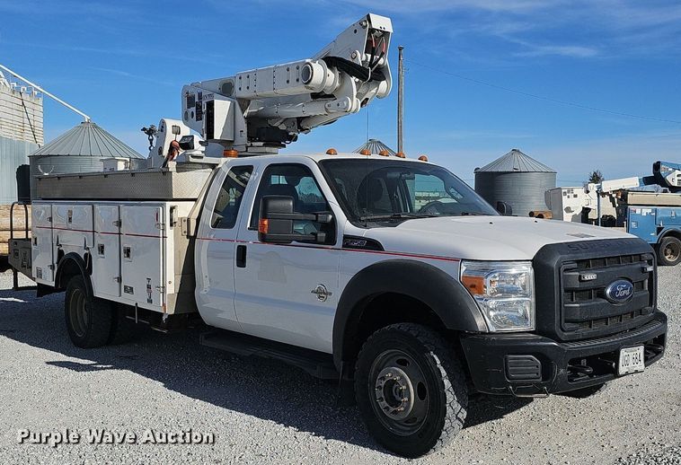 image for item DK0710 2013 Ford F550 Super Duty XL  bucket truck