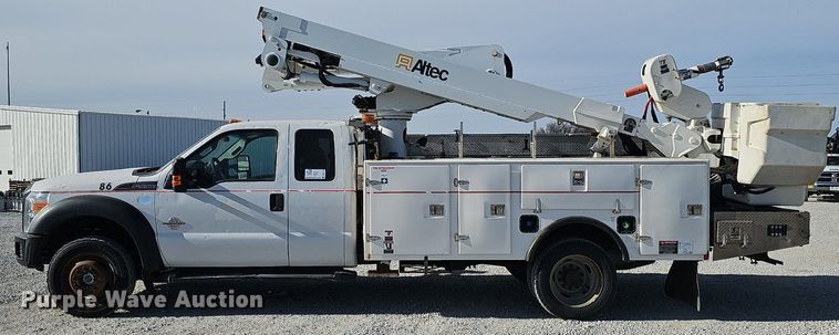 image for item DK0710 2013 Ford F550 Super Duty XL  bucket truck