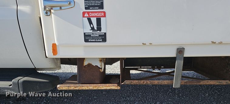 image for item DK0710 2013 Ford F550 Super Duty XL  bucket truck