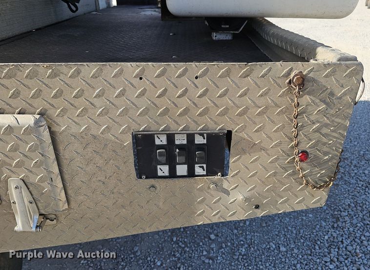 image for item DK0710 2013 Ford F550 Super Duty XL  bucket truck