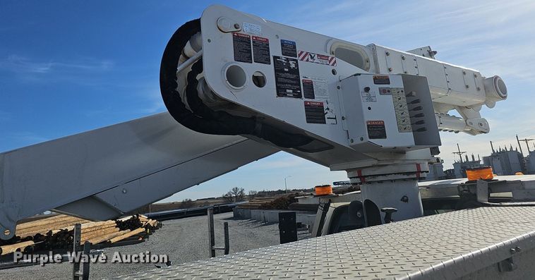 image for item DK0710 2013 Ford F550 Super Duty XL  bucket truck