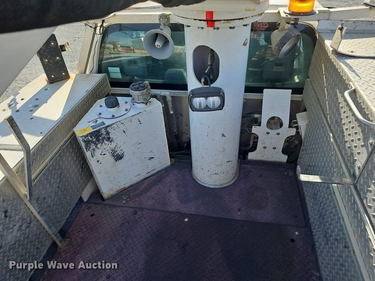 image for item DK0710 2013 Ford F550 Super Duty XL  bucket truck