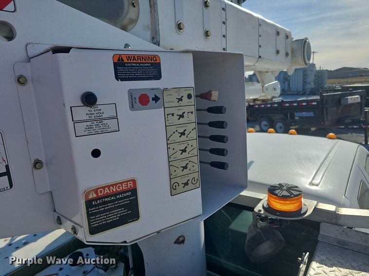 image for item DK0710 2013 Ford F550 Super Duty XL  bucket truck