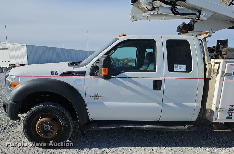 image for item DK0710 2013 Ford F550 Super Duty XL  bucket truck