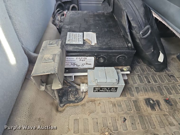 image for item DK0710 2013 Ford F550 Super Duty XL  bucket truck