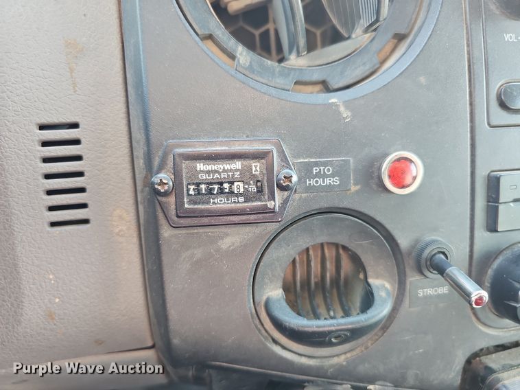 image for item DK0710 2013 Ford F550 Super Duty XL  bucket truck