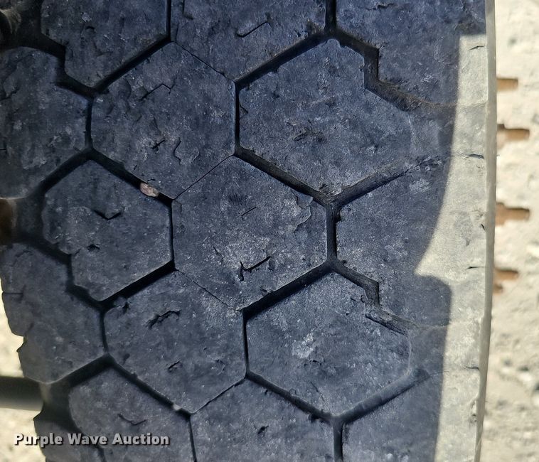 image for item DK0710 2013 Ford F550 Super Duty XL  bucket truck