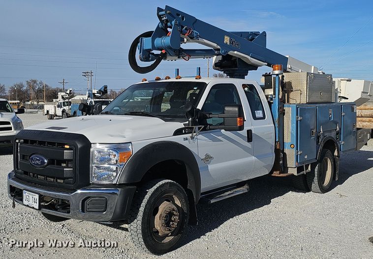 image for item DK0711 2015 Ford F550 Super Duty XL  bucket truck