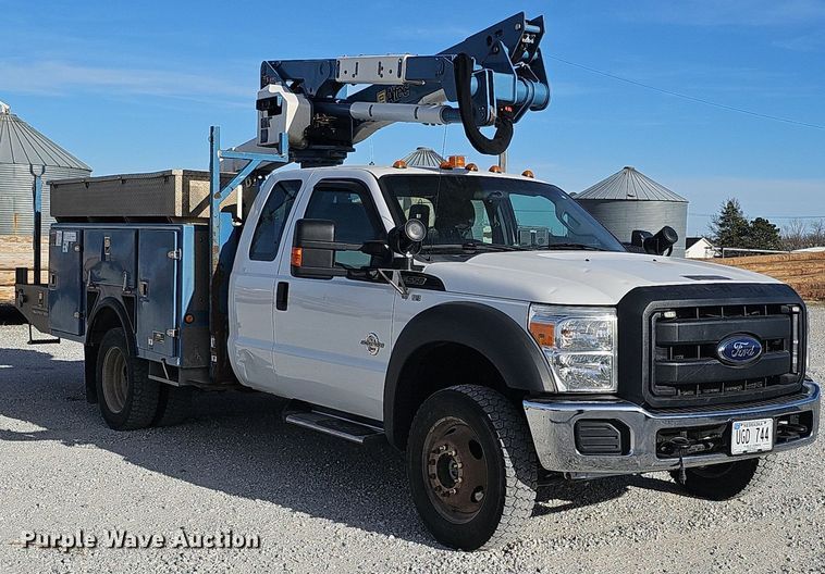 image for item DK0711 2015 Ford F550 Super Duty XL  bucket truck