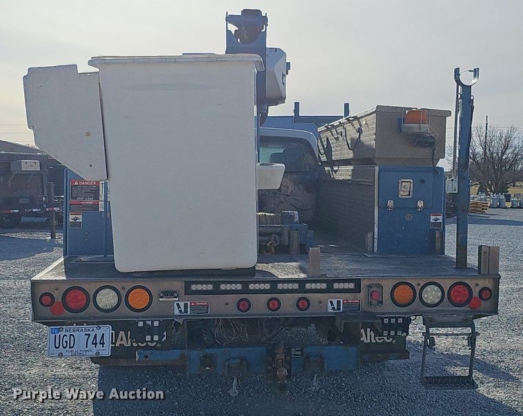 image for item DK0711 2015 Ford F550 Super Duty XL  bucket truck