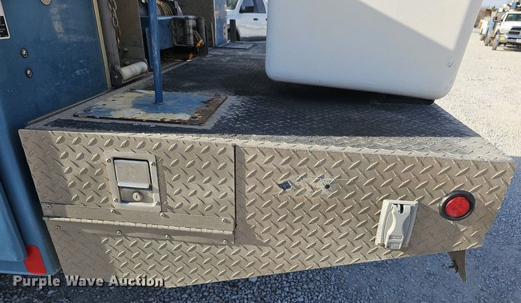 image for item DK0711 2015 Ford F550 Super Duty XL  bucket truck