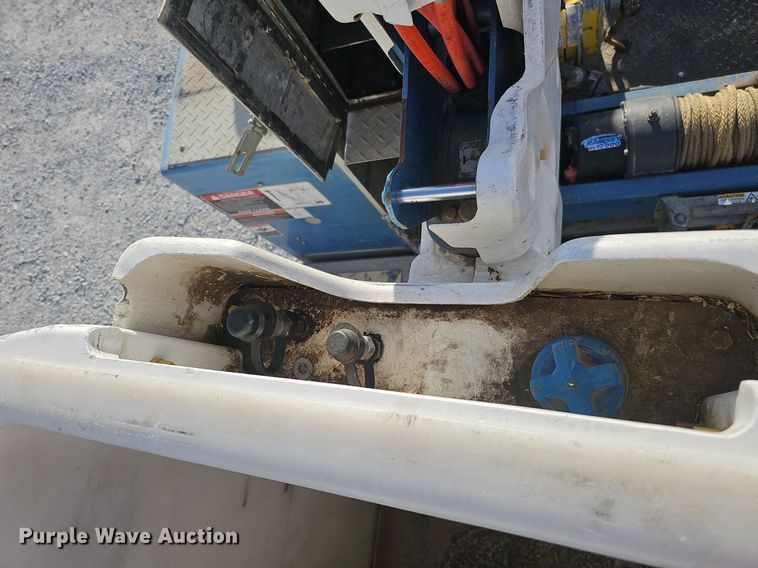 image for item DK0711 2015 Ford F550 Super Duty XL  bucket truck