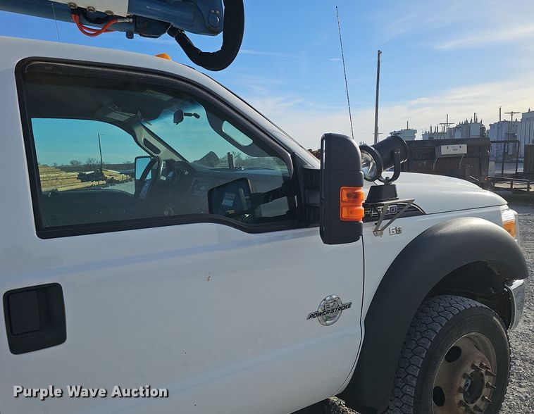 image for item DK0711 2015 Ford F550 Super Duty XL  bucket truck