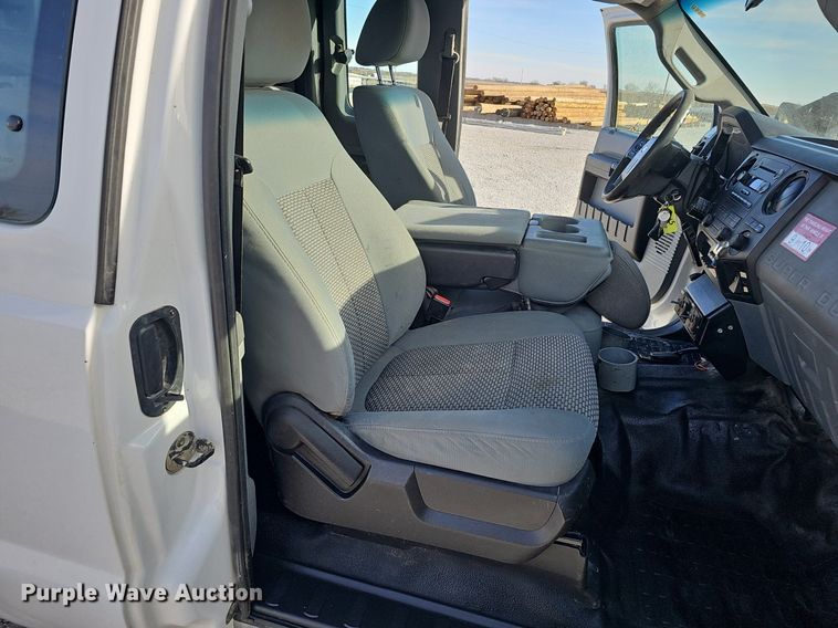 image for item DK0711 2015 Ford F550 Super Duty XL  bucket truck