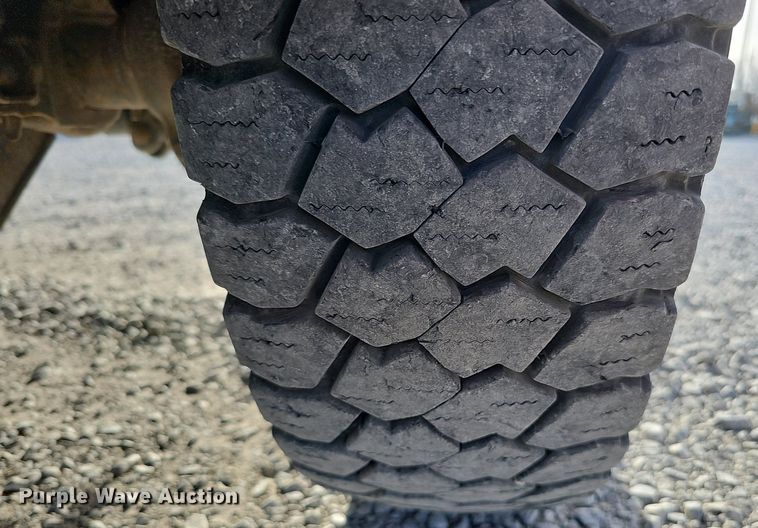 image for item DK0711 2015 Ford F550 Super Duty XL  bucket truck