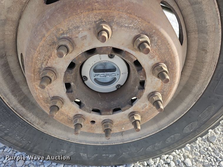 image for item DK0711 2015 Ford F550 Super Duty XL  bucket truck