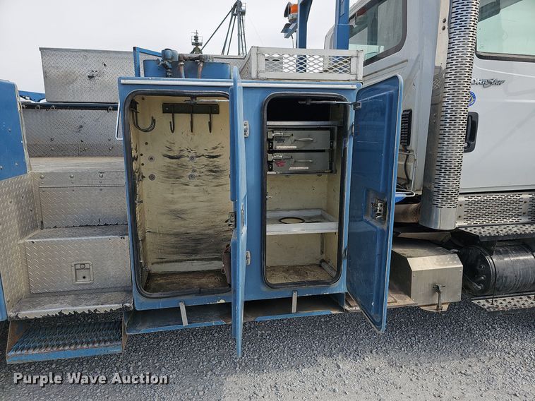 image for item DK0712 2009 International WorkStar 7400 bucket truck