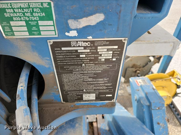 image for item DK0712 2009 International WorkStar 7400 bucket truck