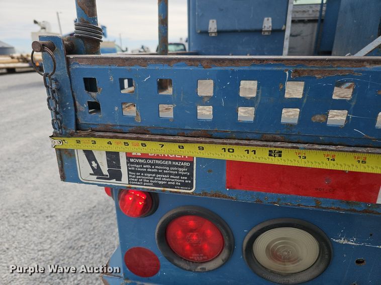 image for item DK0712 2009 International WorkStar 7400 bucket truck