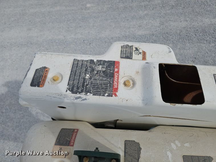 image for item DK0712 2009 International WorkStar 7400 bucket truck