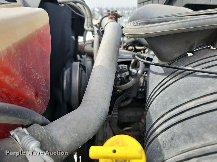 image for item DK0712 2009 International WorkStar 7400 bucket truck