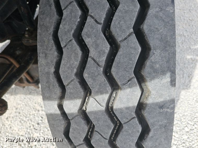 image for item DK0712 2009 International WorkStar 7400 bucket truck