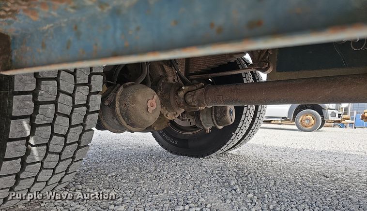 image for item DK0712 2009 International WorkStar 7400 bucket truck