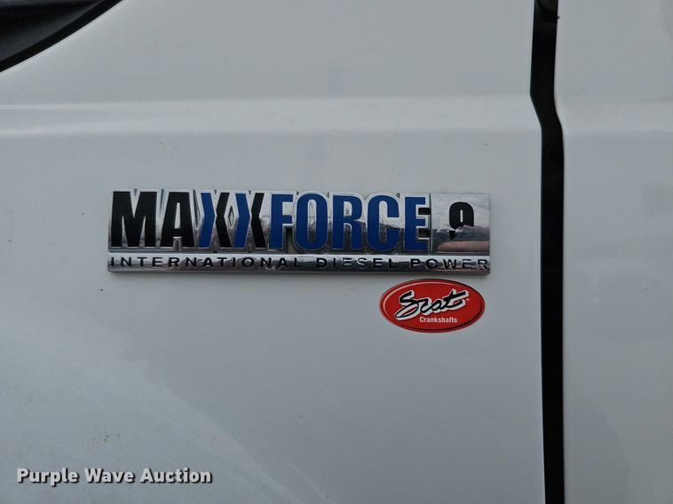 image for item DK0712 2009 International WorkStar 7400 bucket truck