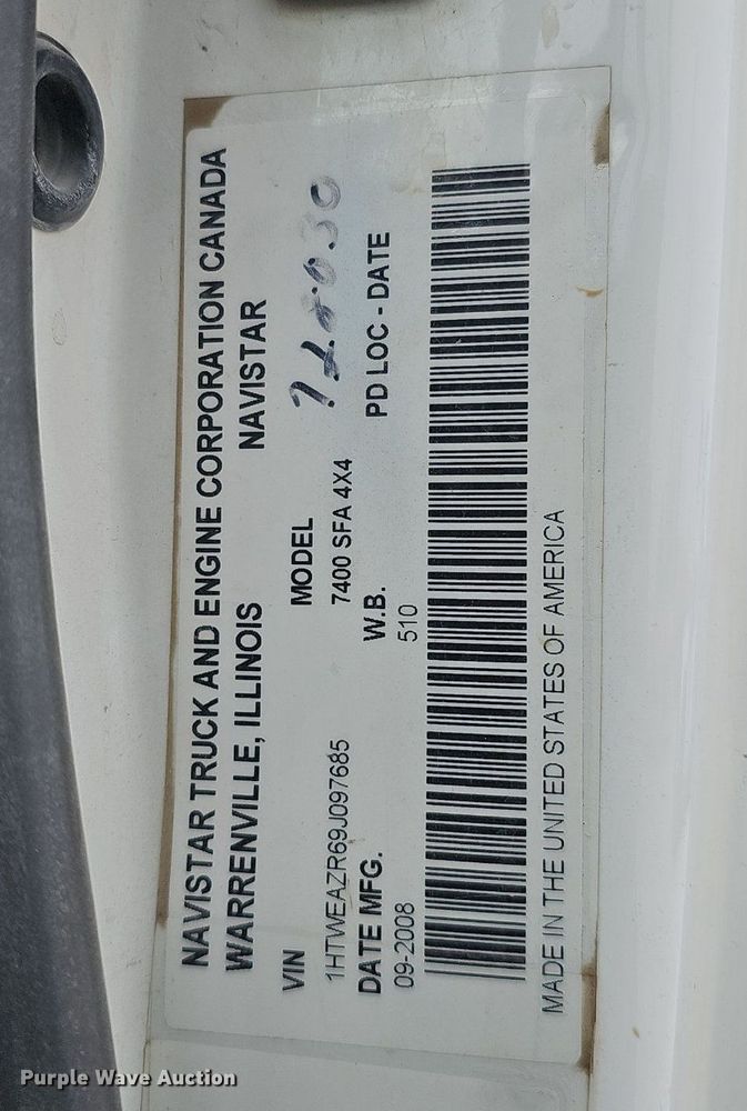 image for item DK0712 2009 International WorkStar 7400 bucket truck