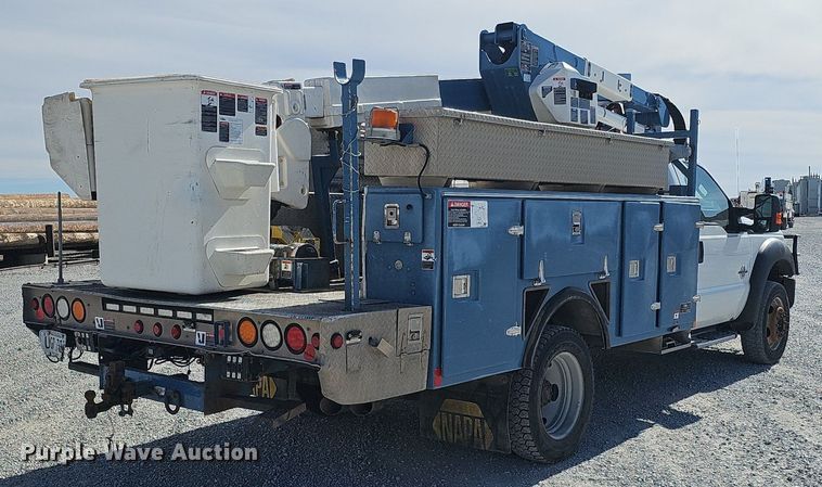 image for item DK0713 2015 Ford F550 Super Duty XL  bucket truck