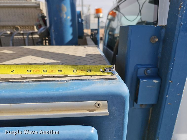 image for item DK0713 2015 Ford F550 Super Duty XL  bucket truck