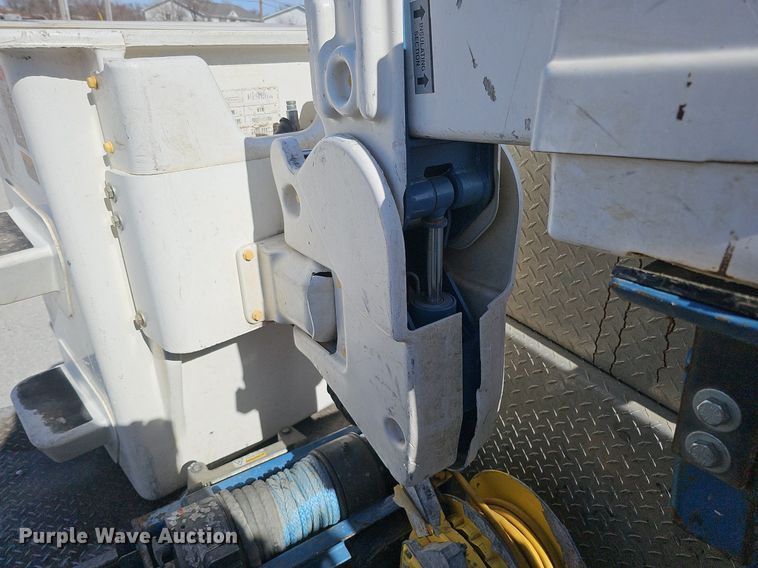 image for item DK0713 2015 Ford F550 Super Duty XL  bucket truck